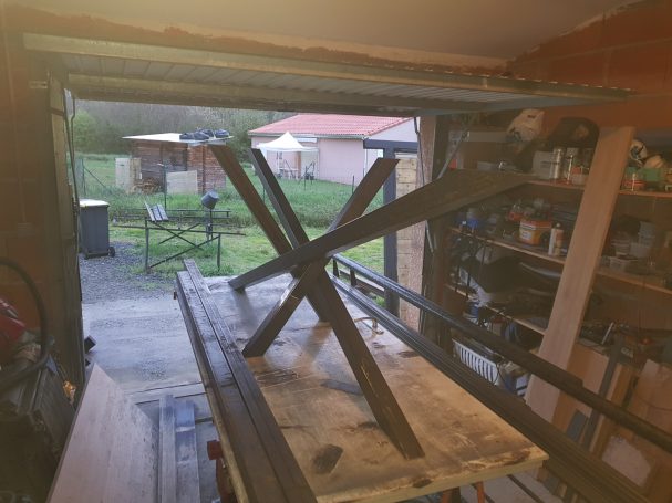 fabrication pied de table mikado