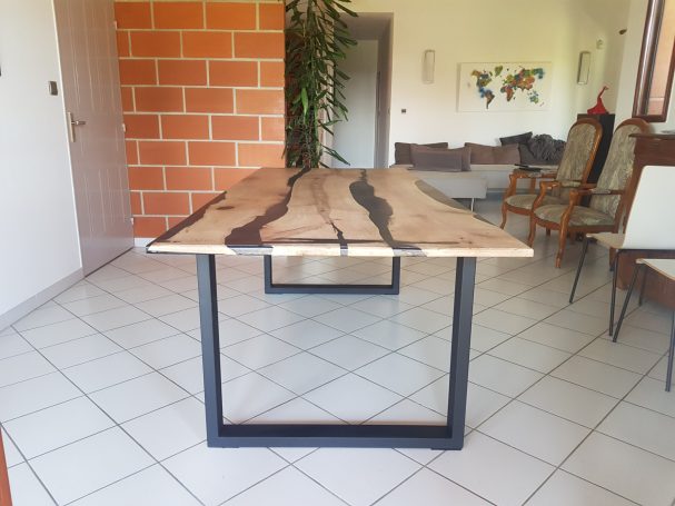 pieds de table forme U