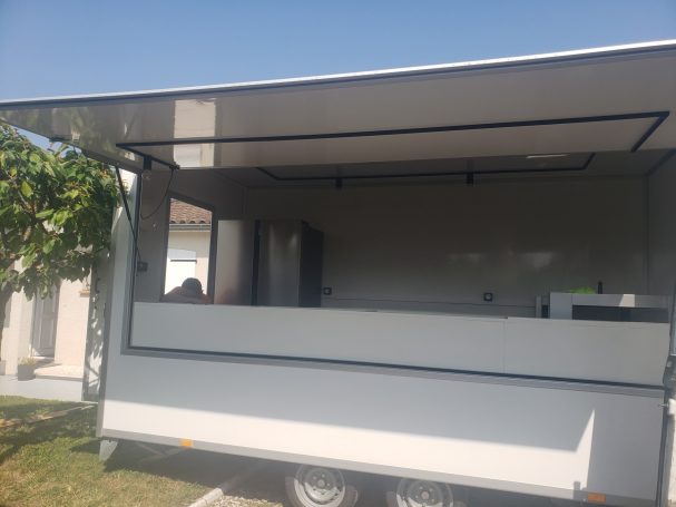 Fabrication et pose de comptoir pour food truck 