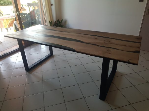 pieds de table forme U